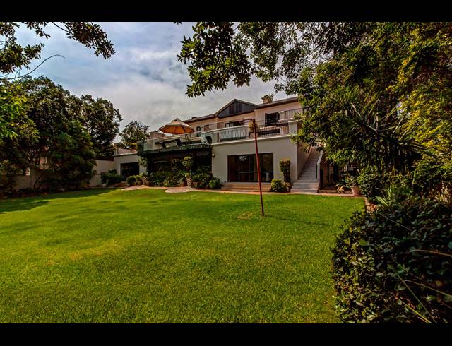 6 BEDROOM HOUSE FOR SALE IN DAINFERN VALLEY ESTATE